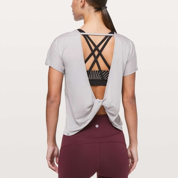 Lululemon Twist & Train Short Sleeve - Picture 3 of 4